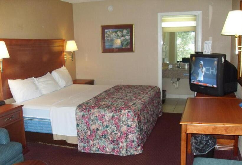 带大床的标准间, Days Inn By Wyndham San Antonio Splashtown/att Center