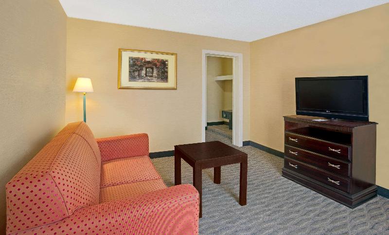 キングサイズベッドのスタンダードルーム, Days Inn By Wyndham Silver Spring