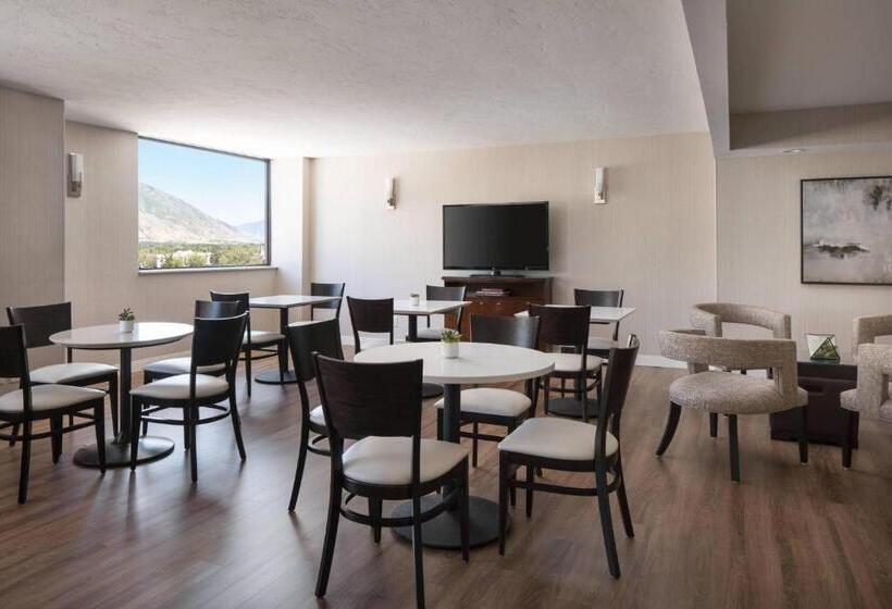 Номер Deluxe, Provo Marriott Hotel & Conference Center