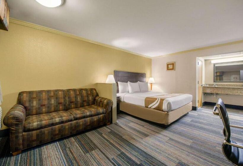 Четырехместный Номер Deluxe, Hibiscus Inn & Suites