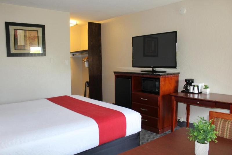 스탠다드 룸 킹사이즈 침대, Rodeway Inn South San Francisco Airport
