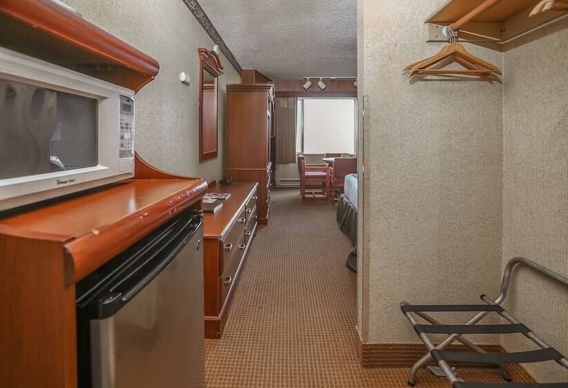 스탠다드 룸 더블 침대 2개, Ebb Tide Oceanfront Inn