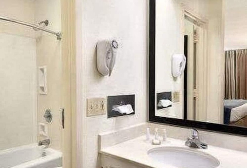 스위트, Baymont Inn & Suites Florence By Wyndham