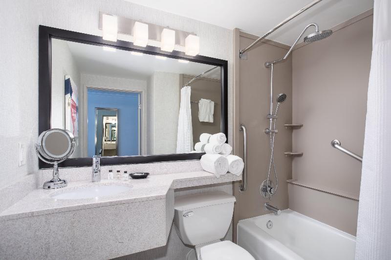 Номер Executive Кровать Кинг, Crowne Plaza Costa Mesa Orange County, An Ihg
