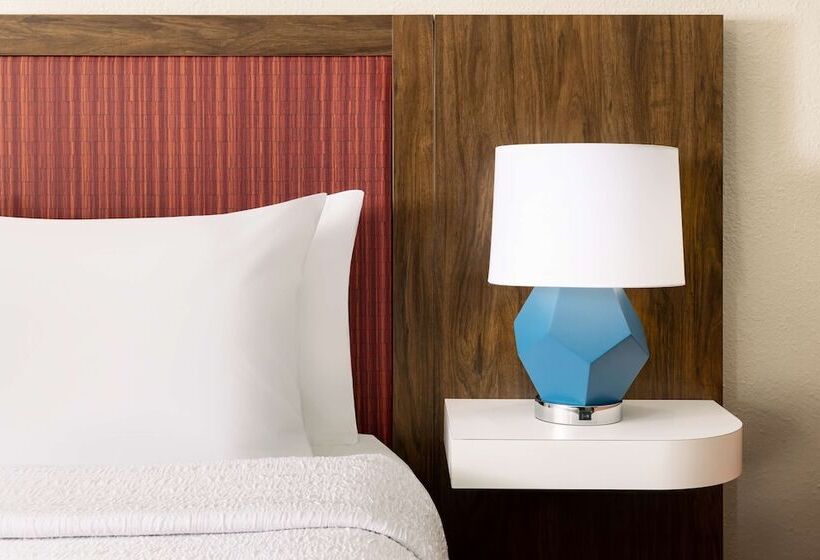 Номер Стандарт, Hampton Inn Long Island/islandia
