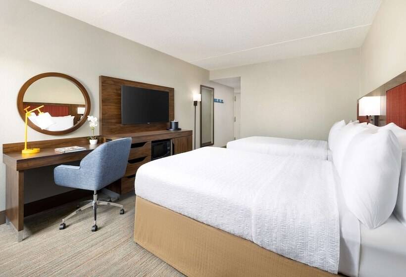 Номер Стандарт 2 Двуспальные Кровати, Hampton Inn Long Island/islandia
