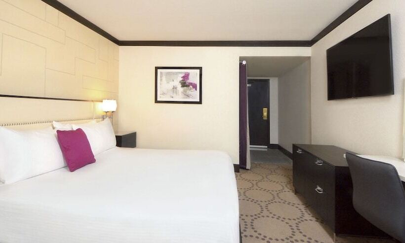 Номер Премиум, Harrah S Laughlin Beach Resort & Casino