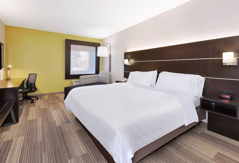 Номер Стандарт, Holiday Inn Express Detroit Warren/general Motors Technology Center, An Ihg