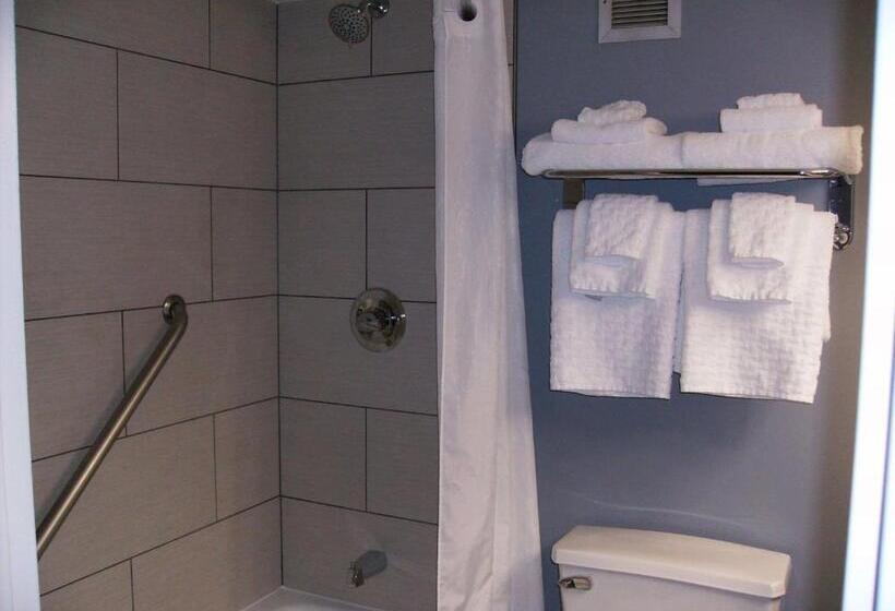 Люкс Кровать Кинг, Best Western Plus Bradford Inn