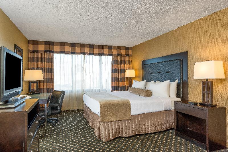 Стандартный Номер Кровать Кинг, Crowne Plaza Indianapolis Airport, An Ihg