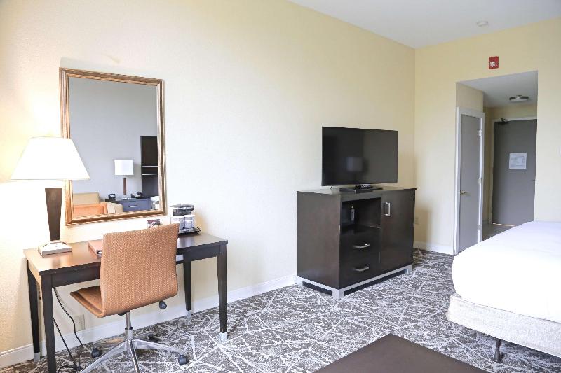 Стандартный Номер Кровать Кинг, Doubletree By Hilton Boston Rockland