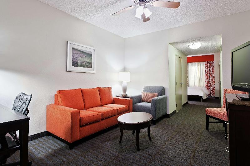 Suite King Size Bed, Hilton Garden Inn Springfield, Il