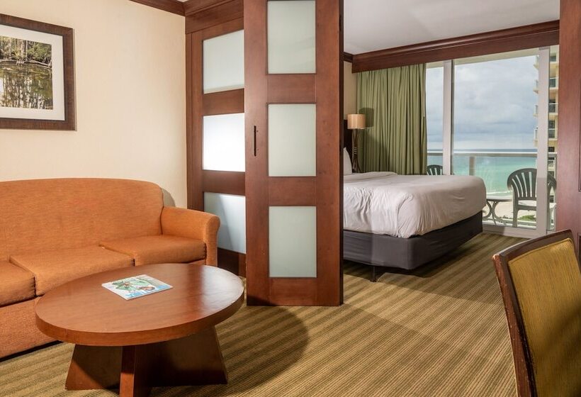 Люкс Боковой Вид на Море, Newport Beachside Hotel & Resort