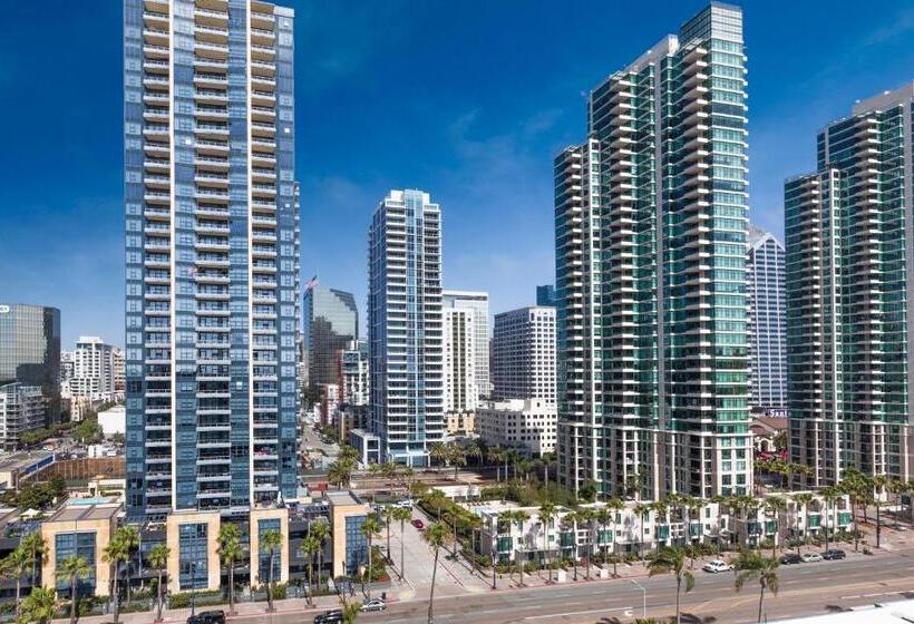 غرفة سوبيريور ذات إطلالة, Wyndham San Diego Bayside
