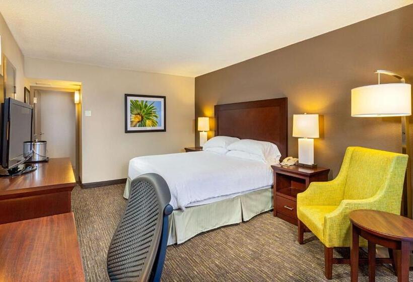 غرفة قياسية سرير كينج لذوى الإحتياجات الخاصة, Wyndham San Diego Bayside