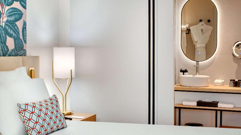 适合残疾人使用的标准间, THesis Hotel Miami Coral Gables, Curio Collection by Hilton