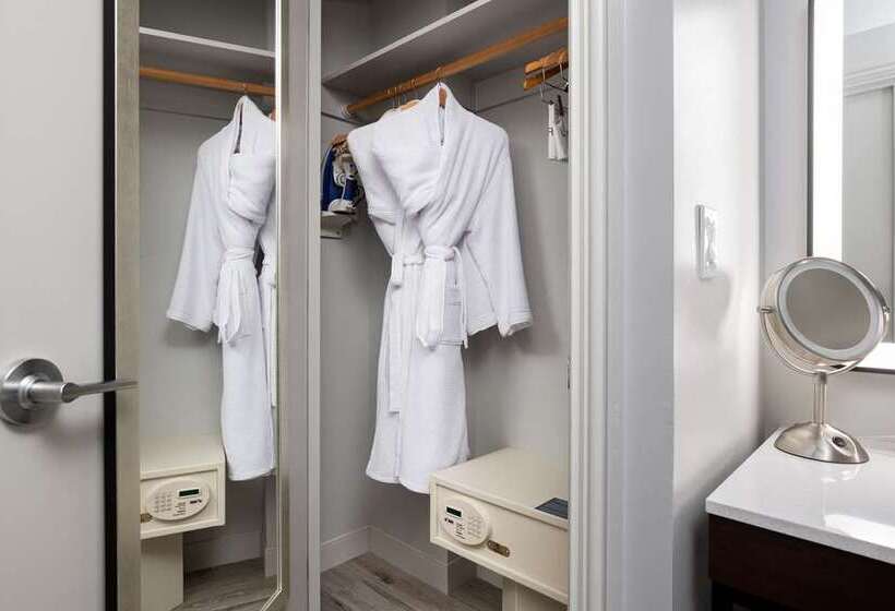 Номер Премиум, Hilton Galveston Island Resort