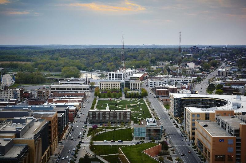 스탠다드 룸 킹사이즈 침대, Des Moines Marriott Downtown