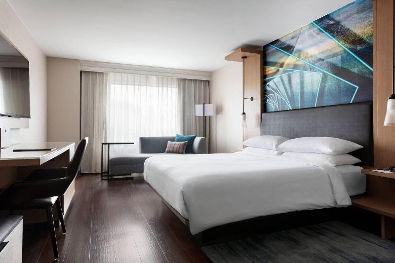 스탠다드 룸 킹사이즈 침대, Des Moines Marriott Downtown