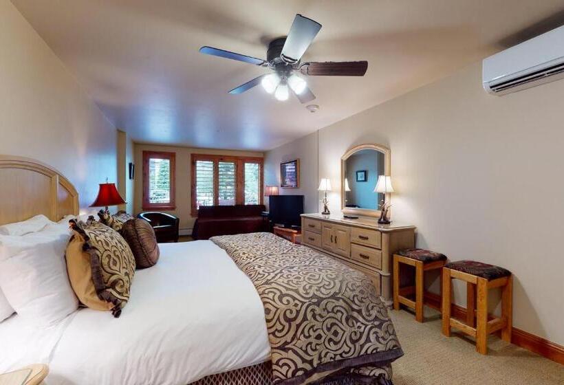 Апартаменты 2 Спальни, Lion Square Lodge