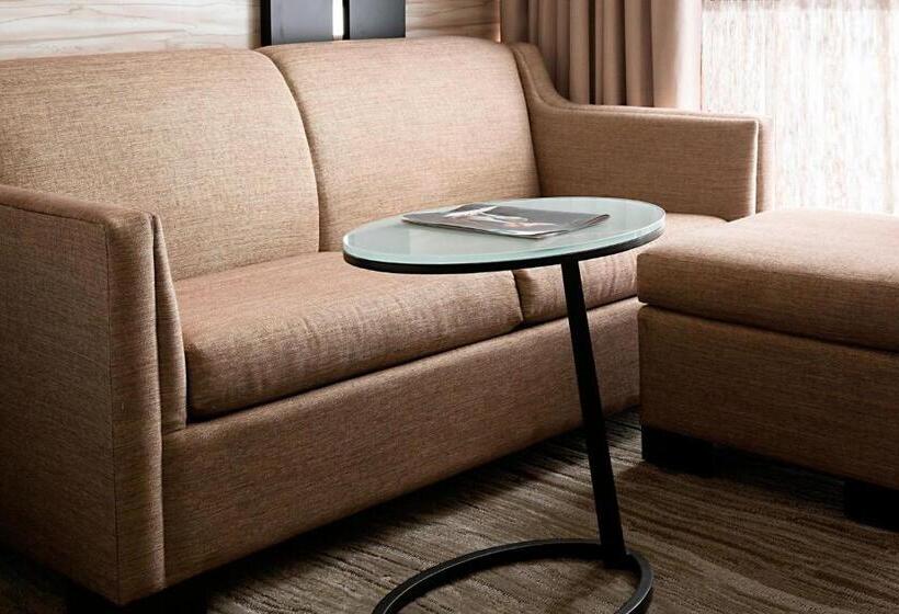 스탠다드 룸 킹사이즈 침대, Lincolnshire Marriott Resort