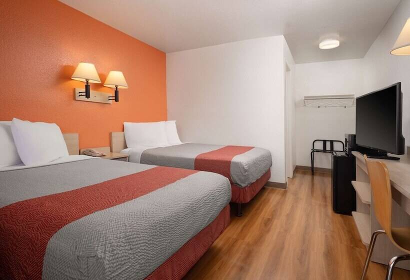 Номер Deluxe, Motel 6 San Luis Obispo, Ca  North