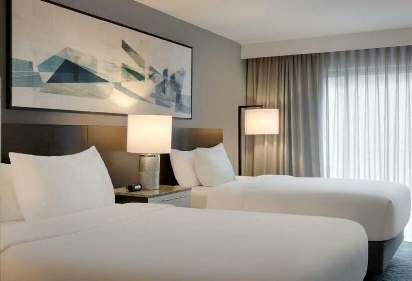 クイーンサイズベッドのスタンダードルーム, Delta Hotels By Marriott Orlando Celebration