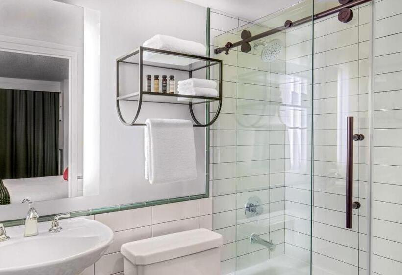 4인용 스탠다드 룸, Generator Hotel Washington Dc