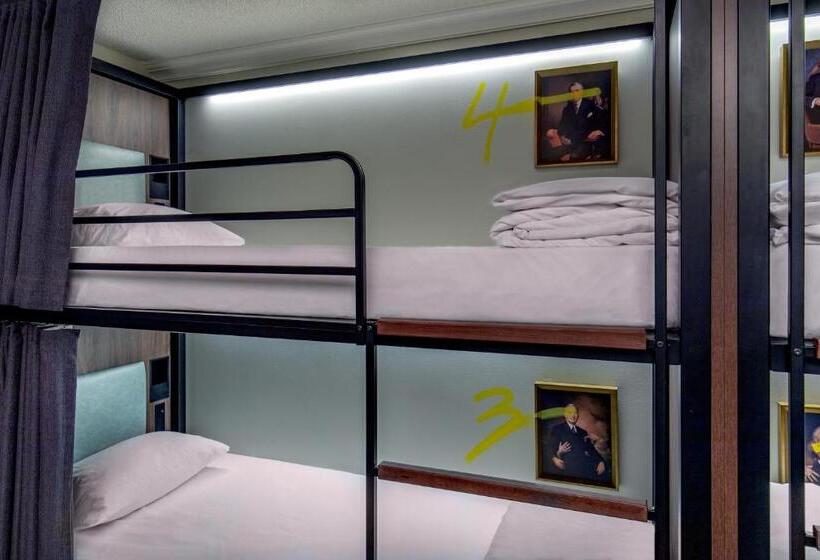 공동 객실, Generator Hotel Washington Dc