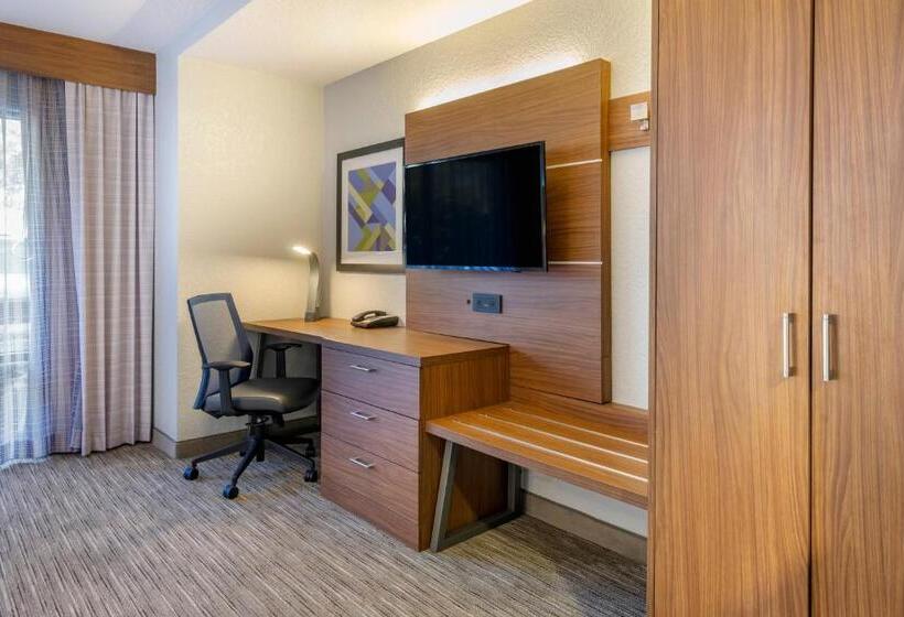 Standard-huone King-vuode, Holiday Inn Express Cape Coral Fort Myers Area, An Ihg