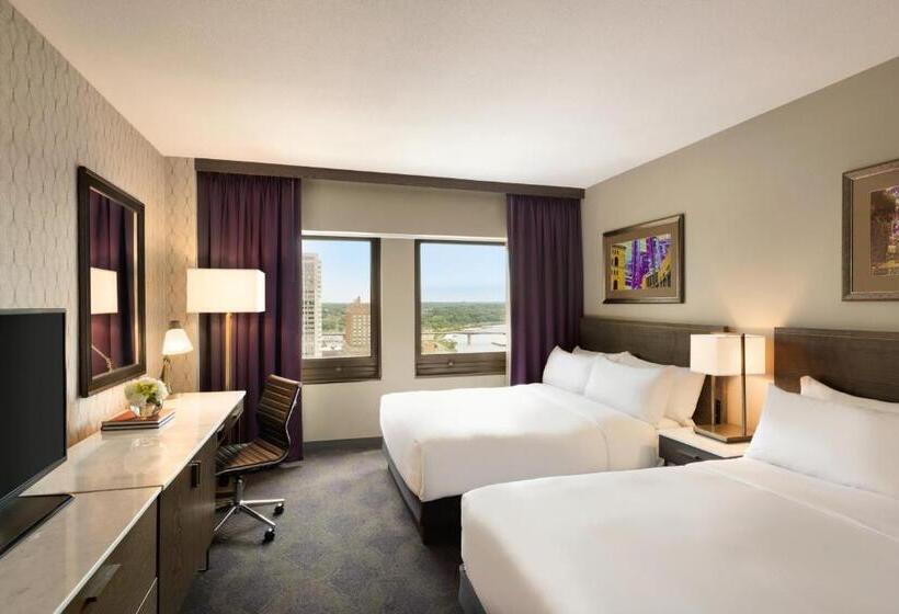 Номер Deluxe, Intercontinental St. Paul Riverfront, An Ihg