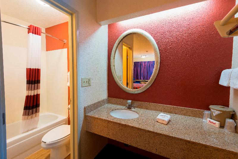 Номер Deluxe, Red Roof Inn Dayton South  Miamisburg