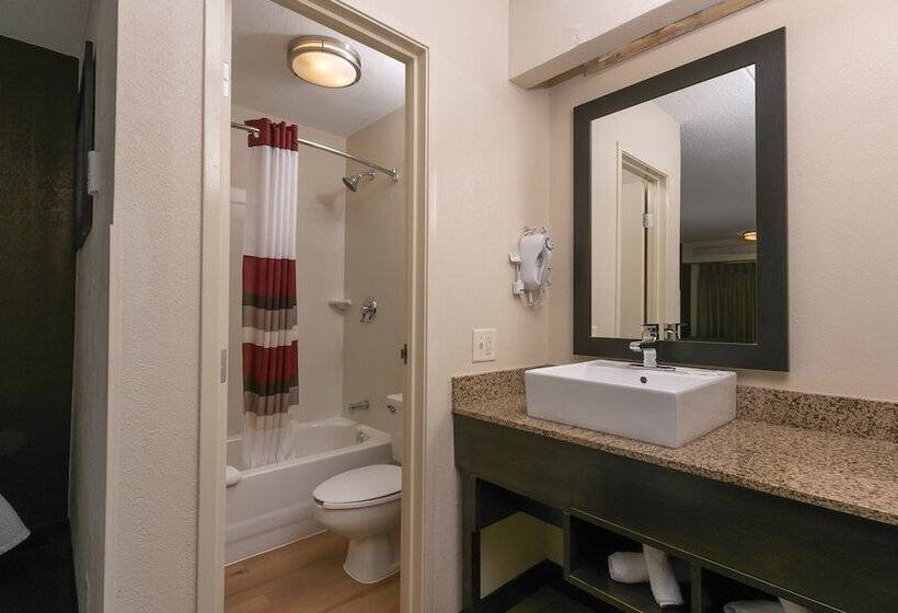 デラックスルーム, Red Roof Inn Plus+ Atlanta   Buckhead