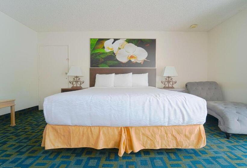 Quarto Estandar Cama King, Royal Plaza Inn