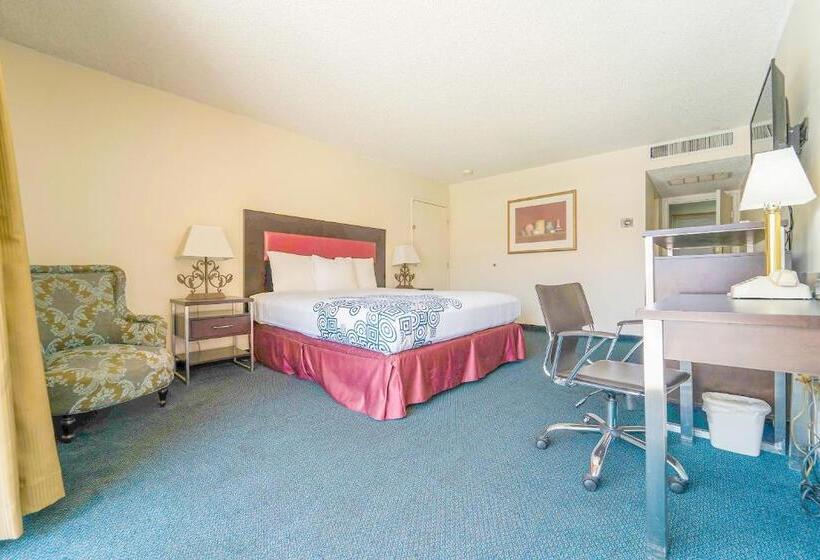 Quarto Deluxe Cama King, Royal Plaza Inn