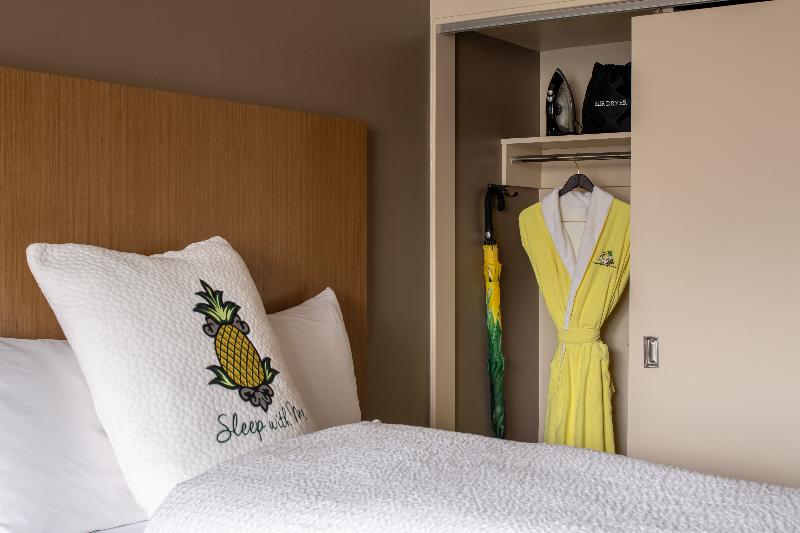 Номер Стандарт, Staypineapple, Hotel Rose, Downtown Portland