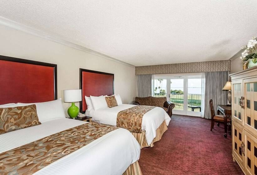 Номер Superior с Видом, Safety Harbor Resort & Spa Trademark Collection By Wyndham