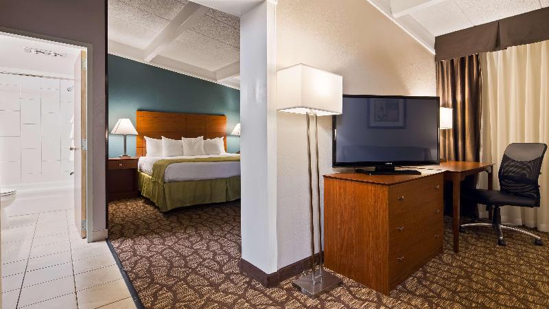 Люкс Кровать Кинг, Americinn By Wyndham Grand Rapids Airport North