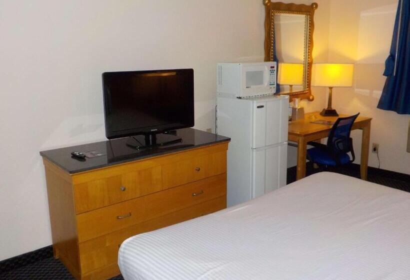 带大床的标准间, Economy 7 Inn   Norfolk