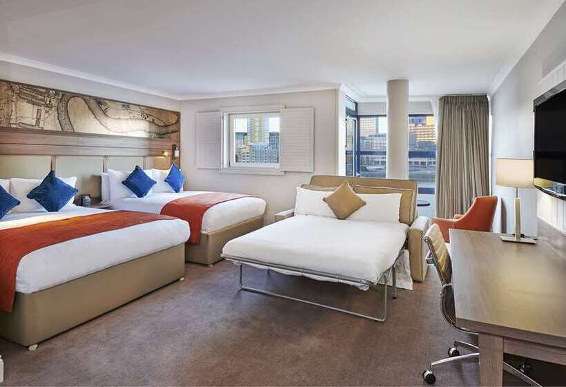 Номер Стандарт 2 Двуспальные Кровати, Hilton St. Petersburg Bayfront