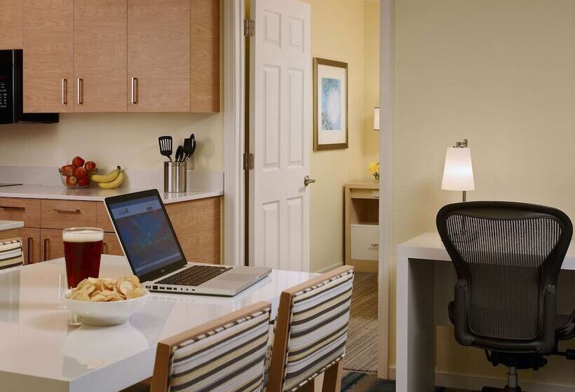 Люкс Кровать Кинг, Sonesta Es Suites Atlanta  Perimeter Center North