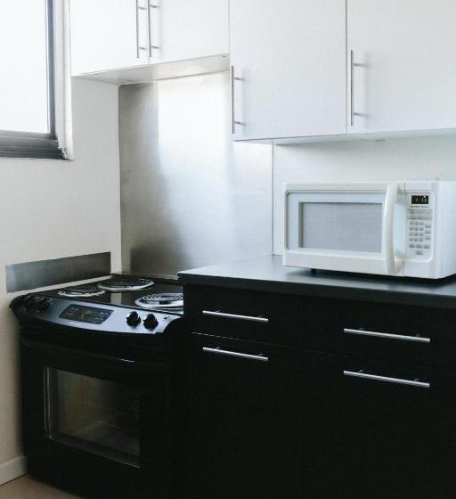 Люкс Адаптированный для Инвалидов, Stamford Suites