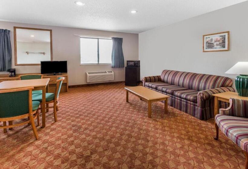 Стандартный Номер Кровать Кинг, Super 8 By Wyndham St. Charles