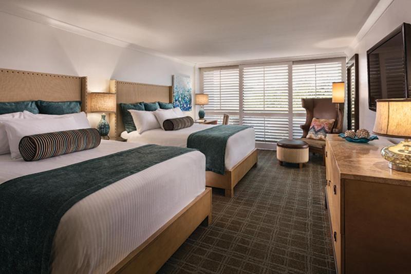 Номер Стандарт Боковой Вид на Море, The Cliffs Hotel And Spa