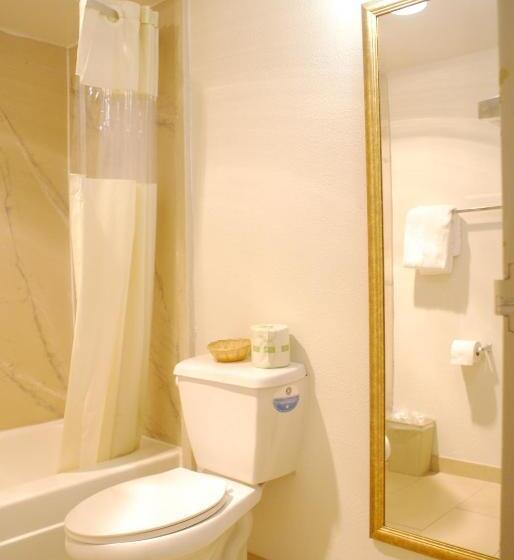 스탠다드 룸, Days Inn By Wyndham Arlington Pentagon