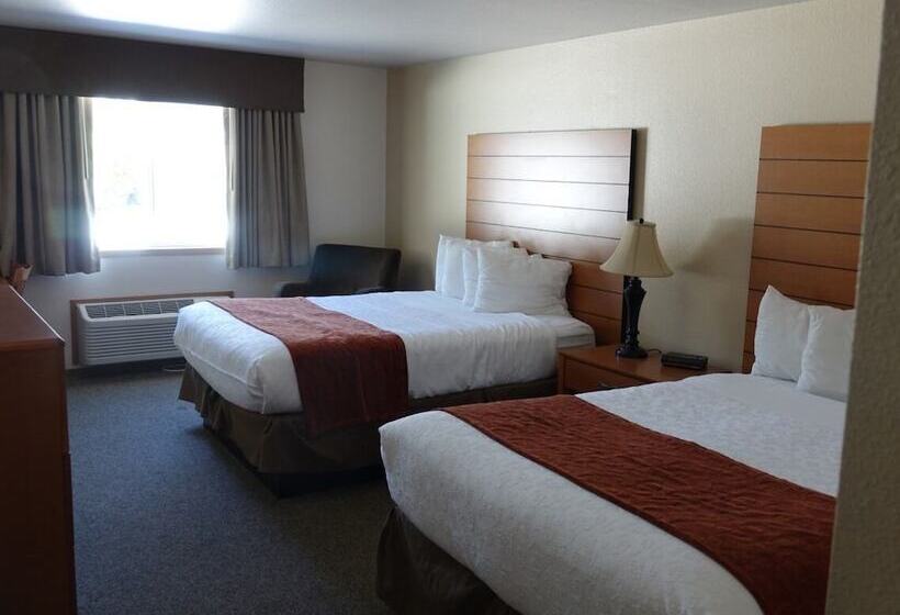Четырехместный Номер Стандарт, Seasons Motel