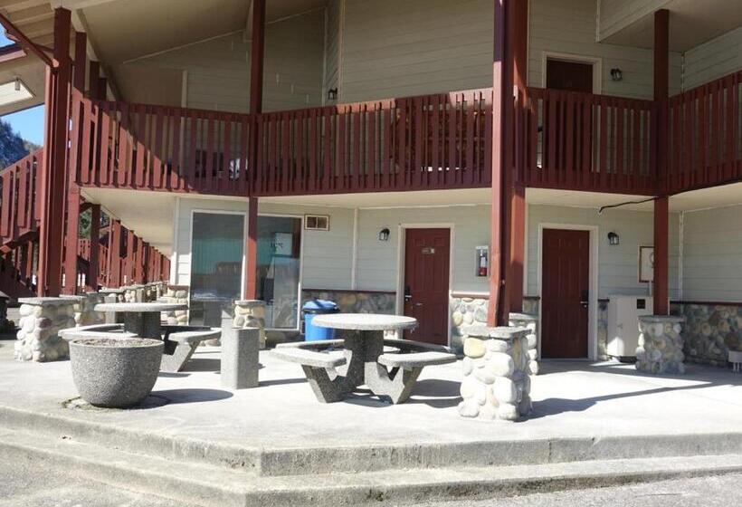 חדר סטנדרט, Seasons Motel