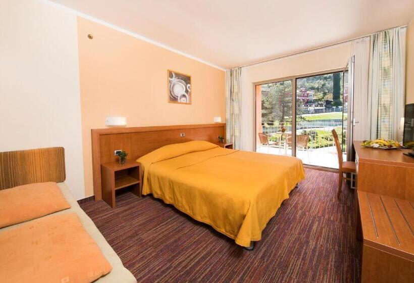 اتاق سوپریور با بالکن, Bioenergy Resort Salinera
