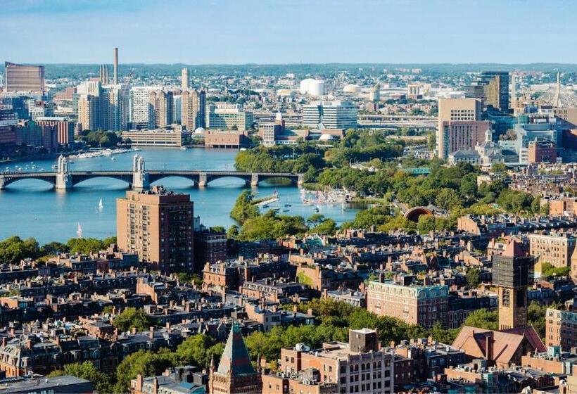 이그제큐티브 스위트 킹침대, Boston Marriott Copley Place