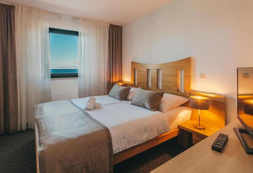 اتاق استاندارد با چشم‌انداز دریا, Veya Hotel By Aminess